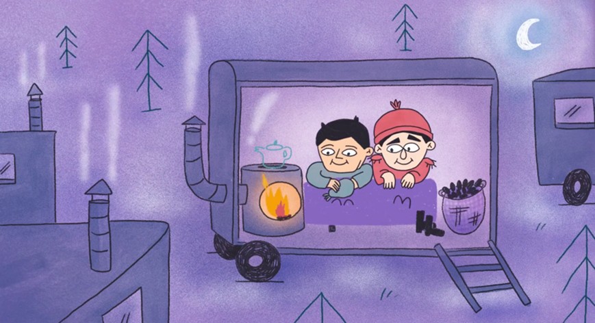 Zwei Kinder in einem Wohnwagen, ein Kohleofen spendet Wärme.